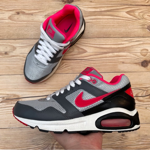 Nike Air Max Navigate - Picture 2 of 16